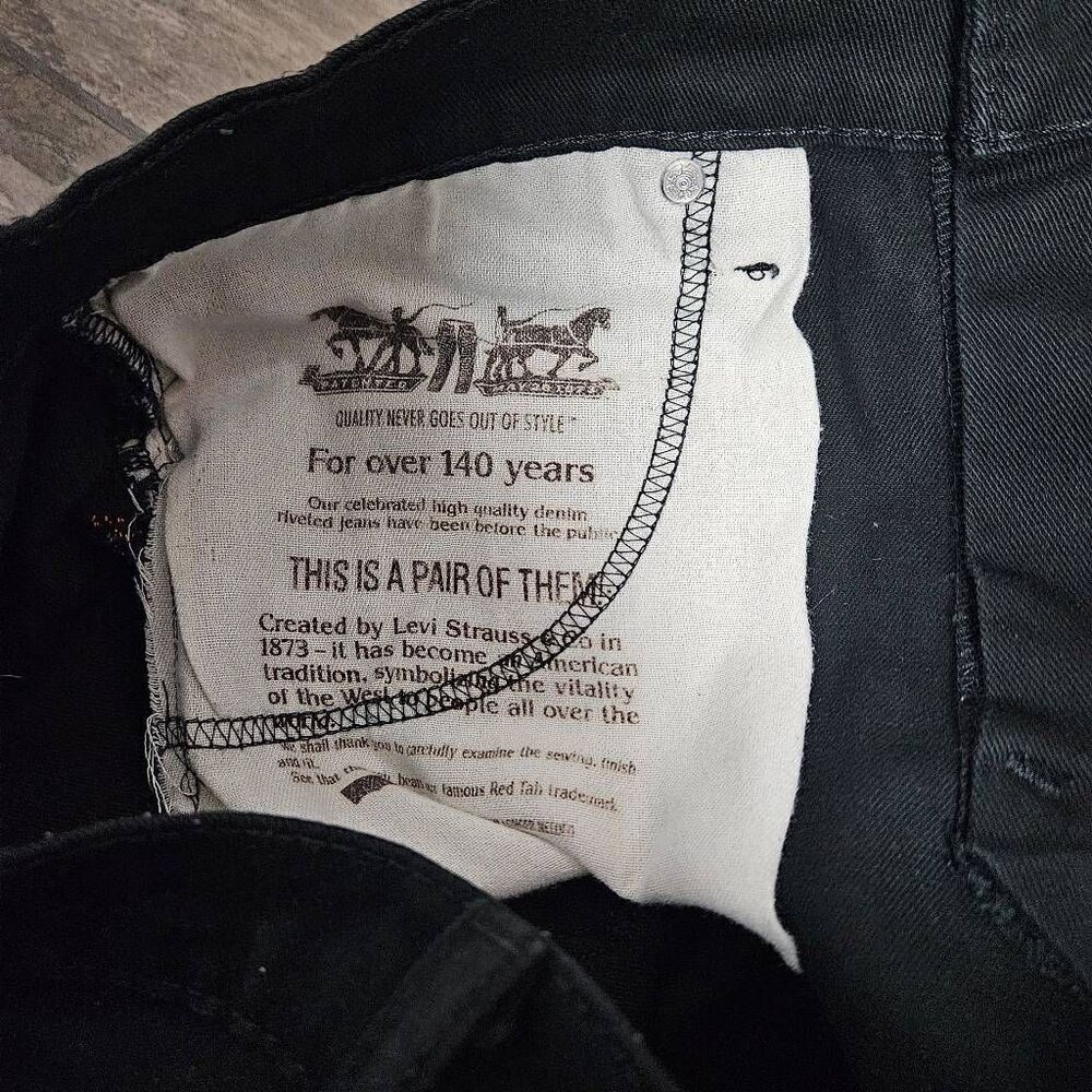 Levi's Hand-Embroidered Jeans - Picture 6 of 12